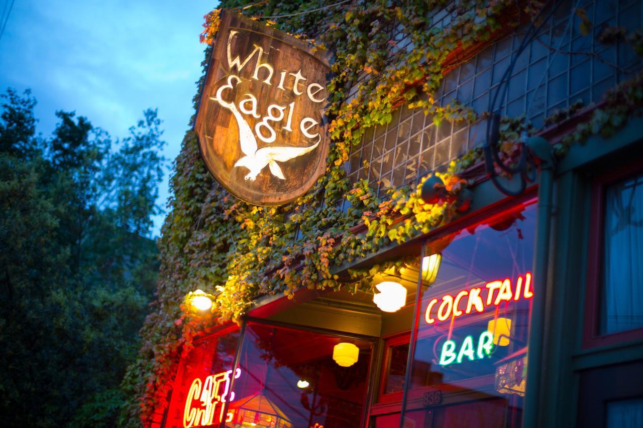 Mcmenamins White Eagle Rock & Roll Hotel Портланд Екстериор снимка