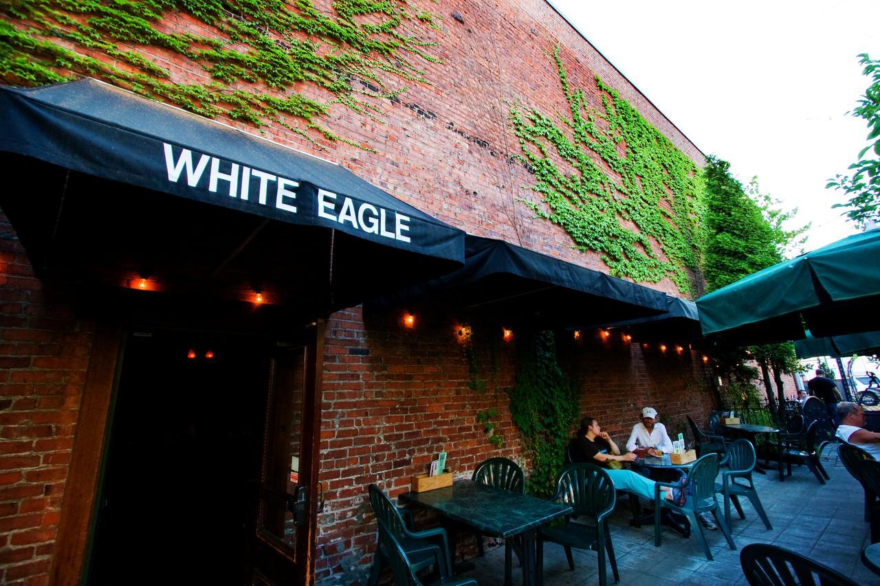 Mcmenamins White Eagle Rock & Roll Hotel Портланд Екстериор снимка